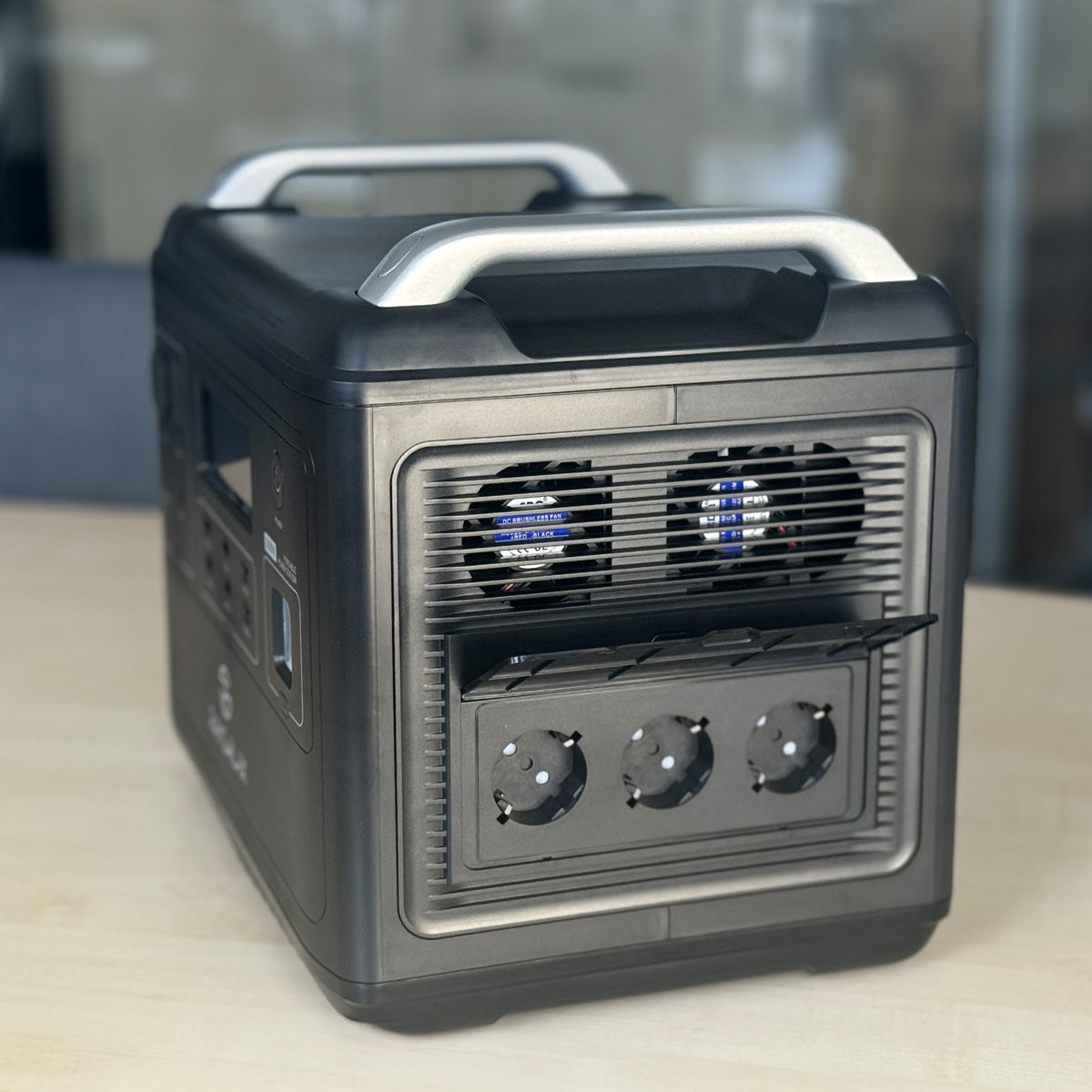 TRAGBARE POWERSTATION 2000W USV
